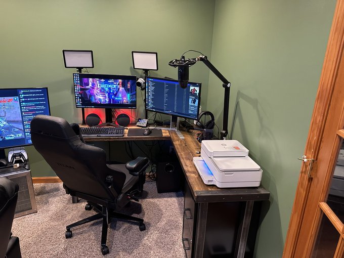 Streaming set up complete. Live streaming starting soon 😊 https://t.co/B9Ow4KxJ7b