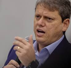 NiltoTatto's tweet photo. TARCÍSIO USA LEI CONTESTADA NO STF PARA DAR DESCONTOS DE ATÉ 90% NA "VENDA DE TERRAS" PÚBLICAS PARA GRILEIROS
Tribuna l dá 5 dias para governador explicar a entrega de terras devolutas a grandes fazendeiros
@redebrasilatual https://t.co/SwQLwRJbsE
#Itesp @ItespFundacao https://t.co/gHh6EeAFF3