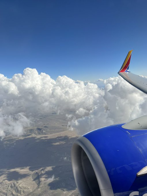 wheels up! Vegas bound 🥳 https://t.co/D8UkmvMBhr<a href="/tag/roguebunnies"class="tags"><span>#roguebunnies</span></a>