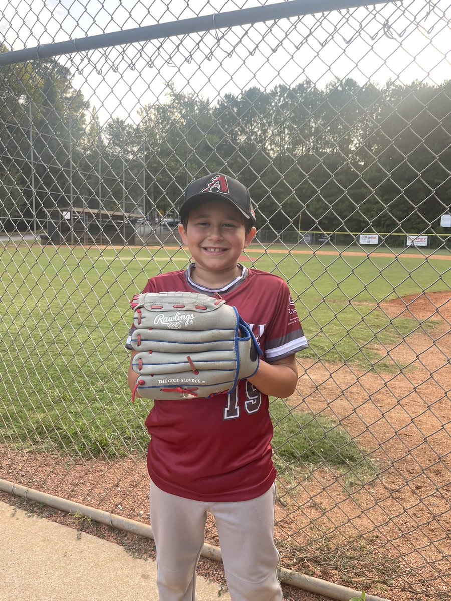 CaseyStern's tweet photo. This is what it’s all about. #BaseballStuff https://t.co/gEJ9bL526S
