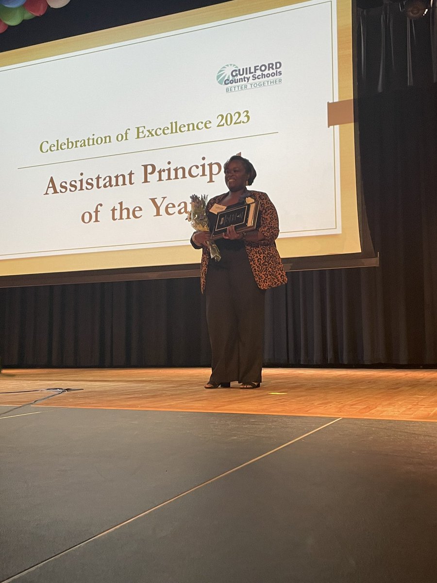 #GCSCelebrates | Congrats to our Assistant Principal of the Year— Fanisha Fuller, from <a href="/FairviewGCSNC/">Fairview Elementary 🦅</a>! 🎉