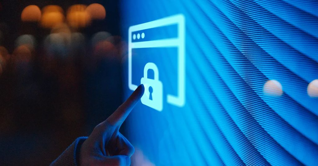 PowerByte_Sol's tweet photo. As business needs grow for faster data transmissions, easy cloud access, and increased data security, Extreme Networks has announced the opening of a new regional data center (RDC) in the UAE. https://t.co/RI0NFLEREY https://t.co/gNlMq6ARDs