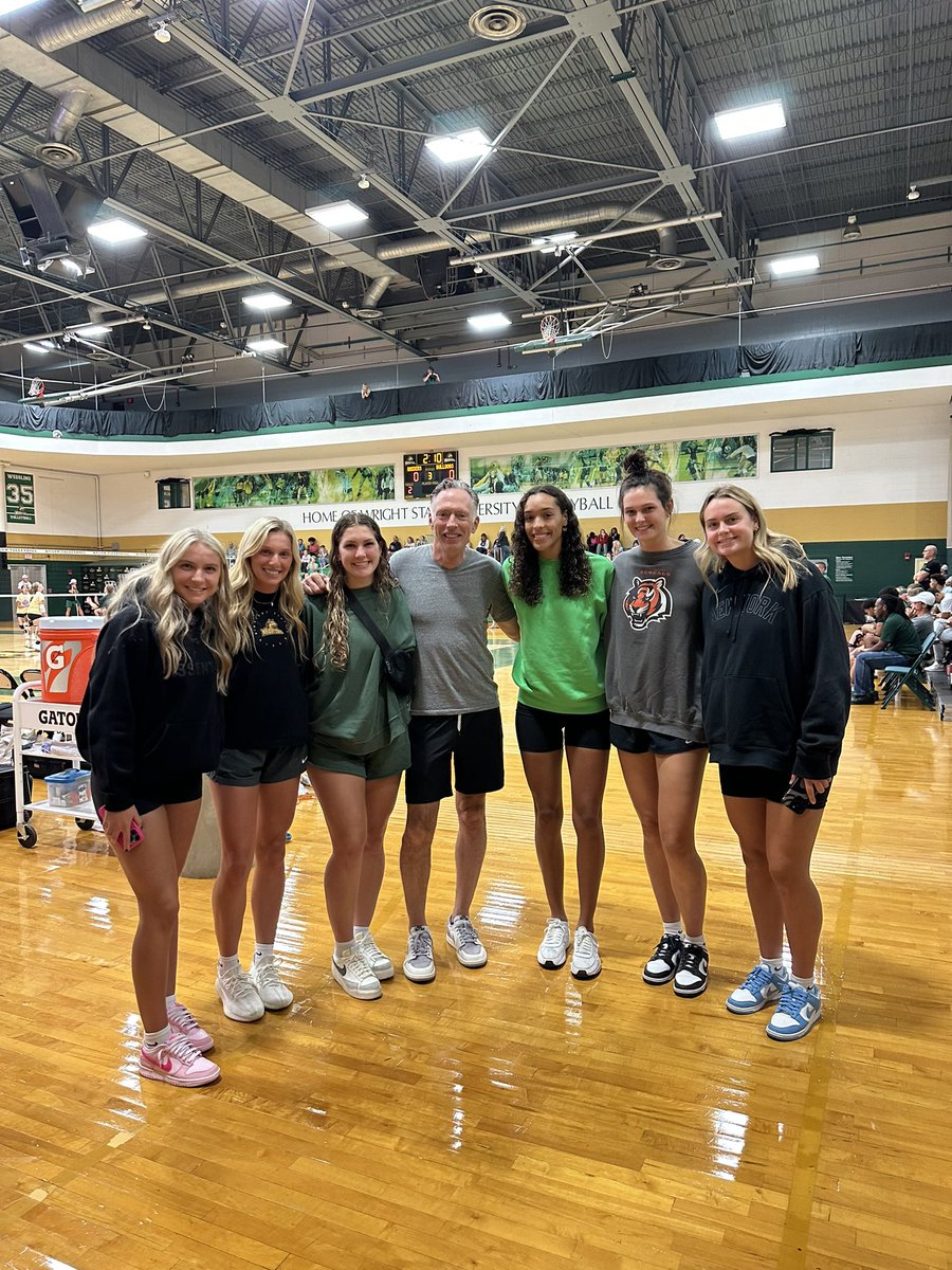 baumhower_kacee's tweet image. wbb 🤍s volleyball 
#R4R