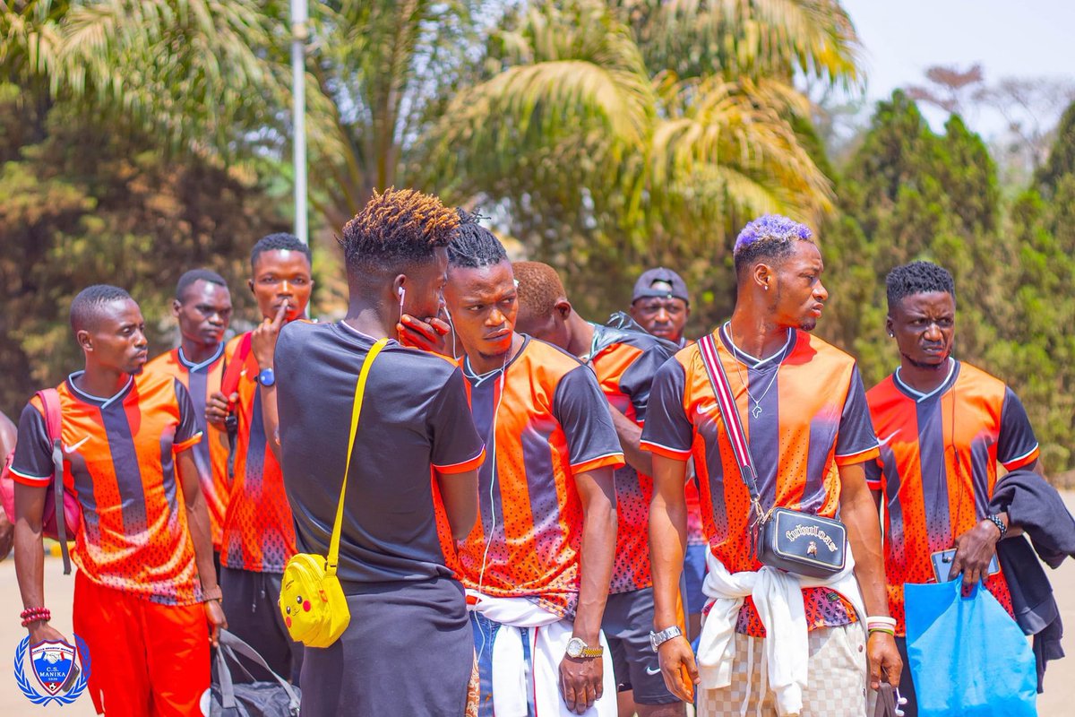 gueda18's tweet photo. Le Club de football CS Manika de Kolwezi  est bien arrivé à Lubumbashi à bord de leur bus flambant neuf . Clin d’œil au nouveau président du club, le sénateur Michel Kanyimbu .On souhaite plein succès aux footballeurs 🙏 @michel_kanyimbu @ART_Parti_RDC . Je vais aimer le football https://t.co/zhNZRX8eFB
