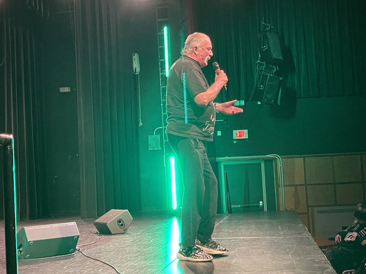 JakeSnakeDDT's tweet photo. Another great night in the books!

Thank you to @MAGNUM_MCLAREN for the introduction and to everyone who came out tonight in Sudbury.

Next stop is @ldnont_comiccon 9/16-9/17!

https://t.co/7o1YlGRFHI https://t.co/IZQyvGvM4X