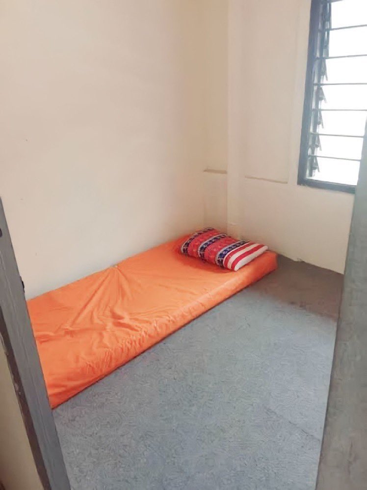 moodtimeline's tweet photo. MAKEOVER SMALL ROOM AGAR KERASA LUAS !

Low Budget!

- A Thread - https://t.co/rclgb73LRA