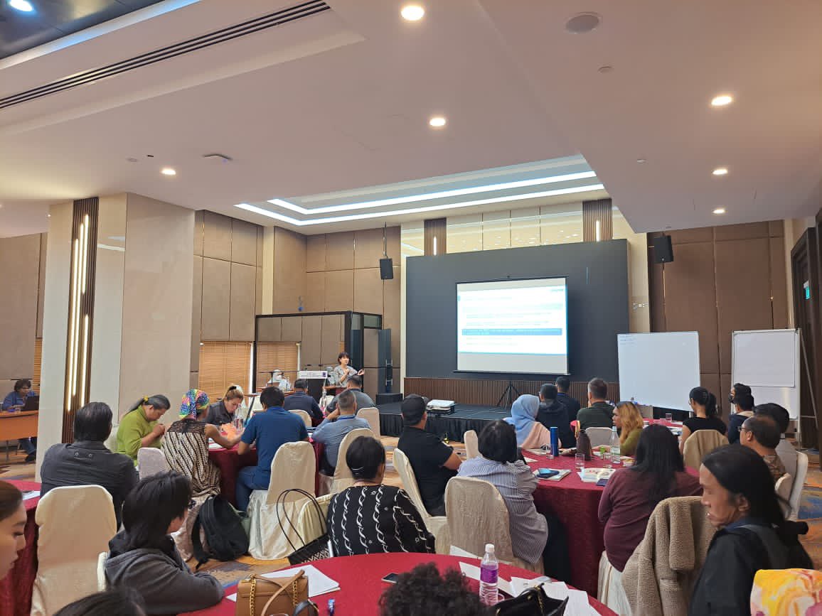 <a href="/DNDi/">Drugs for Neglected Diseases initiative</a> with <a href="/FINDdx/">FIND</a> is proud to support <a href="/myAIDScouncil/">Malaysian AIDS Council</a> on the Malaysian National Community Consultation to review the NSP for #HepB &amp; #HepC, NSPEA &amp; community self care strategies (inclu. HCVST). 

Listening to the community is key to breach the gaps of people accessing treatment.
