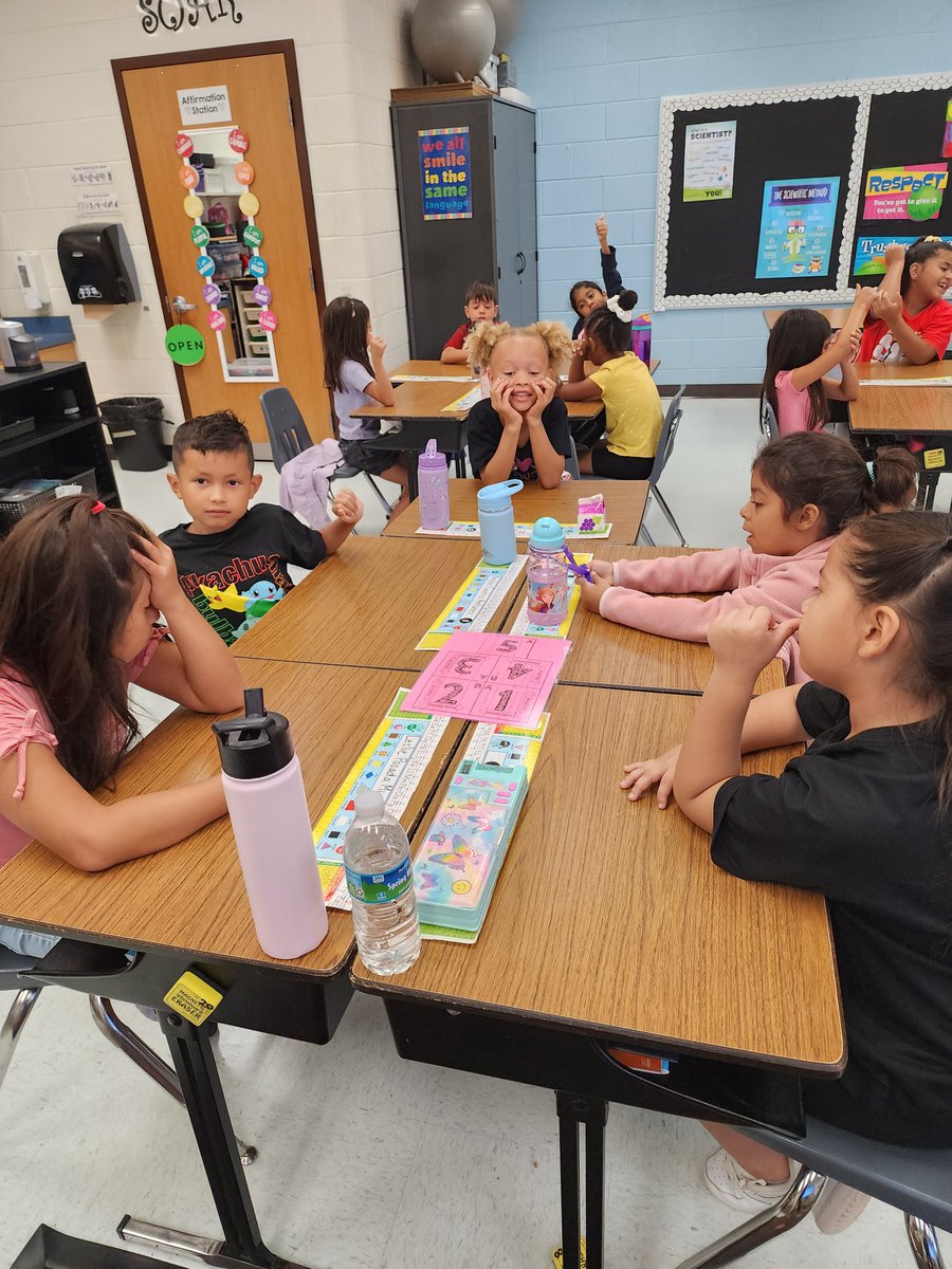 Mrs_Cannava's tweet image. Classroom conversations, @KaganOnline style! 

@PotowmackES #engagement #cooperativelearning #Eaglesdeserveit