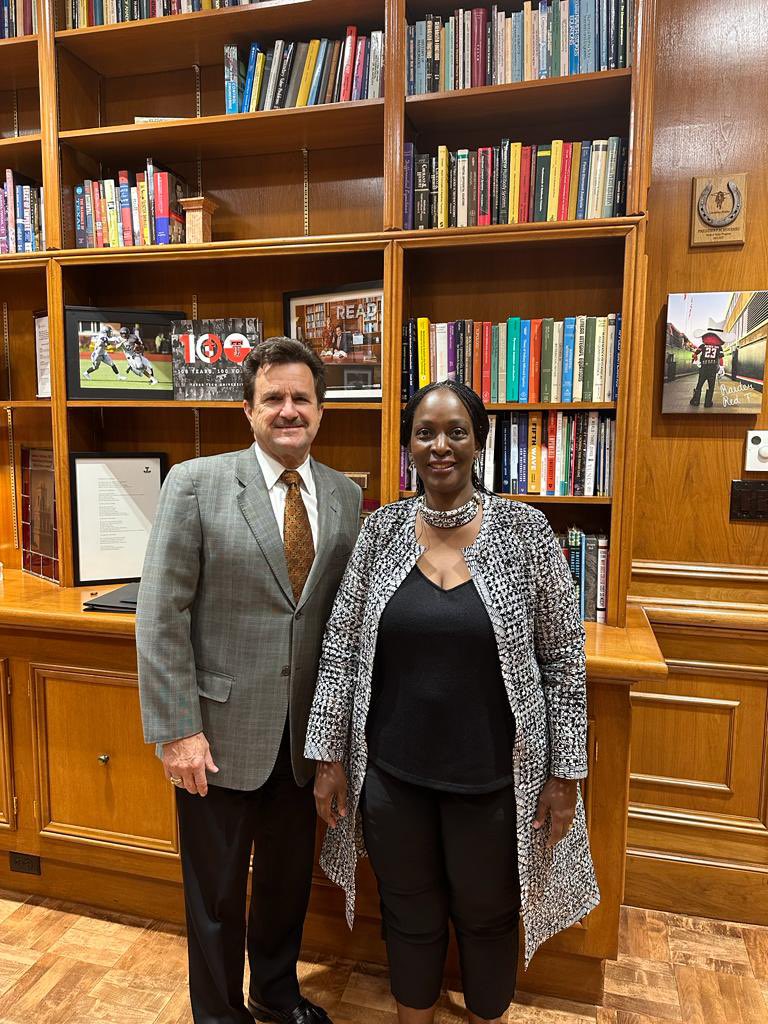 RobieKakonge_'s tweet photo. It was a pleasure meeting @TexasTechPres Lawrence Schovanec. 

I also met the Dean of the @TTUDAVISCOLLEGE Dr. Clint Krehbiel, we discussed partnerships with 🇺🇬in #AgriculturalSciences &amp; #NaturalResources. 

@TexasTech's Petroleum Engineering Program is highly ranked. https://t.co/DIvwEfanfk
