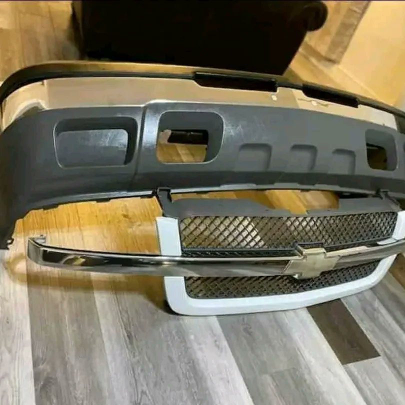 ObsPart's tweet image. Chevy Silverado bumper and grill for sale 
Leave me a message if interested 
Thanks