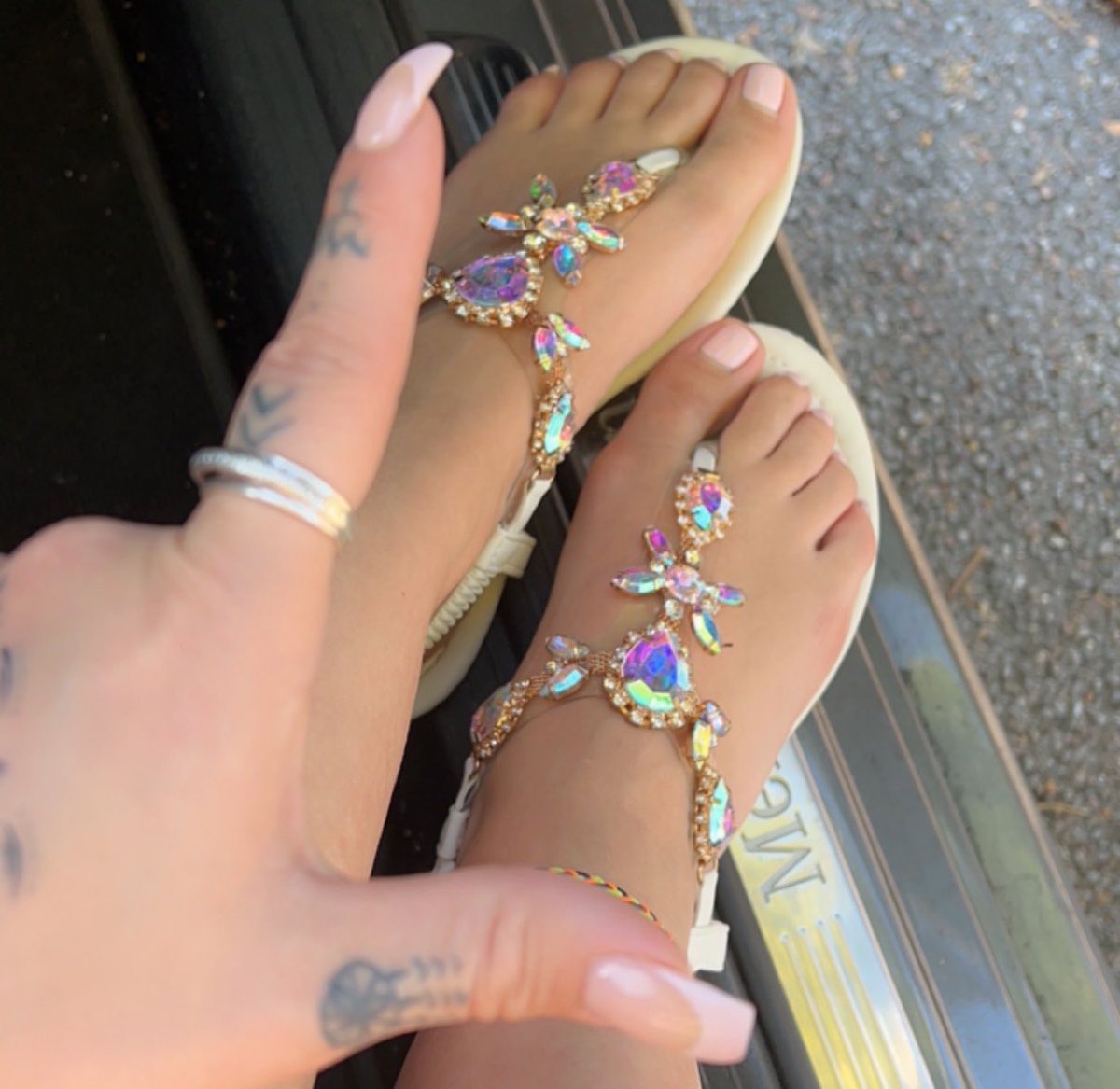 @FootParadiseRT @EmilyFancyFeet @Solesexyj1 @EverleighsFeett @UrMajestyMystic @deeesselucie @MsflawlessGoat @Goddess8Fran @Scarlett_Love7 @CaribbeanSolez @NightSuccubus6 @goddessphaedra1 @thesolezgoddess @XToeTeasersX @zombodomme @RayaNeave @Yes4GoddessFeet