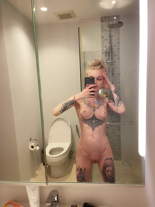 Did you have a great day so far guys ? &hearts;️  I&rsquo;m going to move in a couple of days so my days are quite