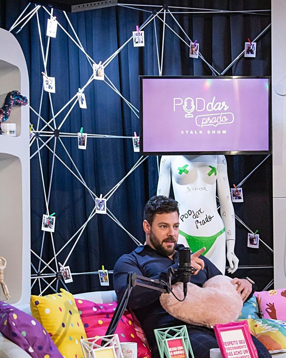 valzaoreis's tweet photo. Hoje meu #tbt será de um assunto que está bombando no momento: podcast.

Eu tive o prazer de participar do meu primeiro podcast no PodDarPrado com a @pradogabrielle e foi uma experiência muito boa.

E aí, galera, vocês gostam de podcast?
Já assistiram este episódio comigo? https://t.co/znnV9rIlpI