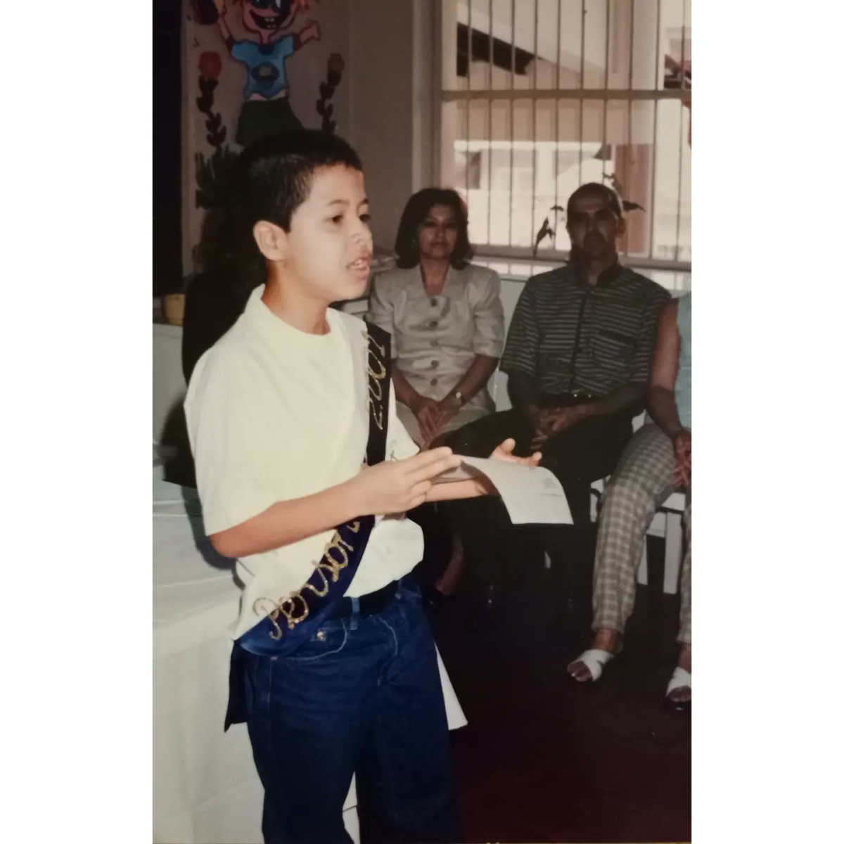 montoyaasebas's tweet photo. #Tbt Después de 22 años, veo a este niño con una capacidad impresionante. Su liderazgo fue demasiado bonito en la escuela Juan de la cruz posada (Comuna8) 

¡Vamos con toda! 🥳 #ASI82❎ 

Te amo sebas personero ❤️
Psd: También prometí piscina 🤣 https://t.co/5IuL98x4Vt