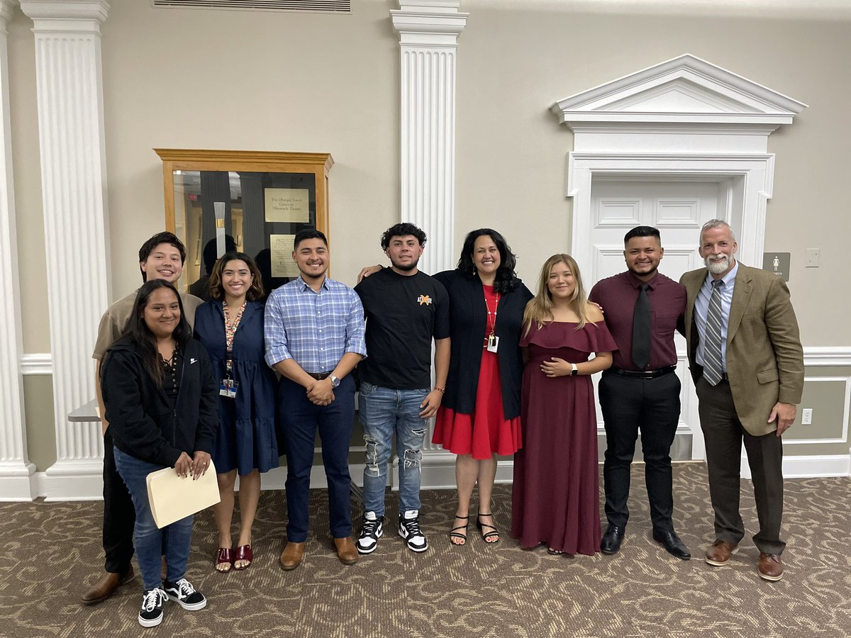 ACPS Office for School & Community Engagement (@engageacps) on Twitter photo Members of the <a href="/k12albemarle/">AlbemarleCountySchls</a> Albemarle High School’s Latinx Club told inspiring stories tonight at the board meeting. AHS is doing amazing work to support our Latino population! 9/15 starts Hispanic Heritage Month! <a href="/LeilaniKeys1/">B Leilani Brazil Keys</a> @Doc_EI Members of the <a href="/k12albemarle/">AlbemarleCountySchls</a> Albemarle High School’s Latinx Club told inspiring stories tonight at the board meeting. AHS is doing amazing work to support our Latino population! 9/15 starts Hispanic Heritage Month! <a href="/LeilaniKeys1/">B Leilani Brazil Keys</a> @Doc_EI