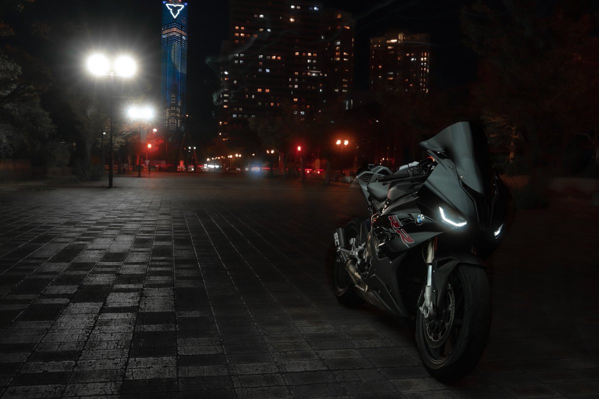 NAOYA__0719's tweet photo. 突然ですが、色々考えた結果バイク降りようと思います。
復活しようとも思ったんですが、今じゃ無いと思ったのでしません！
今まで走ってくれた方ありがとうございました！
また会った時は絡んでくれると嬉しいです！ https://t.co/rPKx9Wuwar