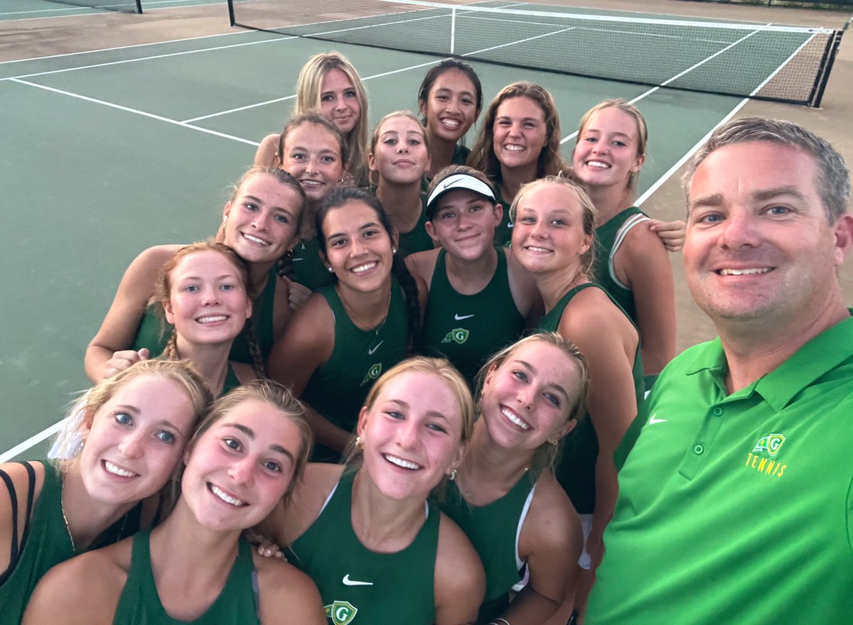 Tennis_cghsnc's tweet photo. Women’s Tennis Final: Cardinal Gibbons 6, Broughton 3. Crusaders knock off previously unbeaten Capitals to improve to 11-1 & create a three-way tie atop the conference. #Cap6 https://t.co/WTxy4EmHEx
