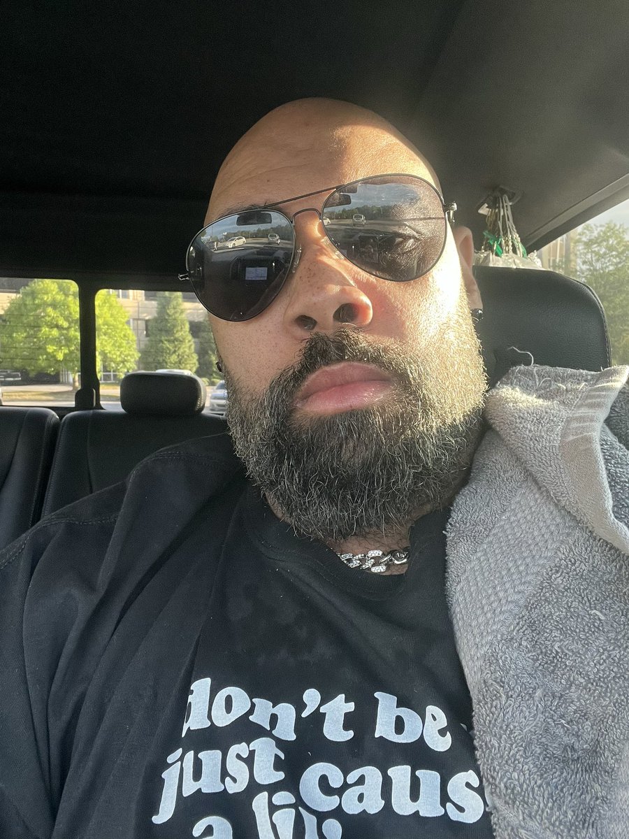 fullstackbk's tweet image. After getting a crispy beard line up #fullstackbk #codeZaddy