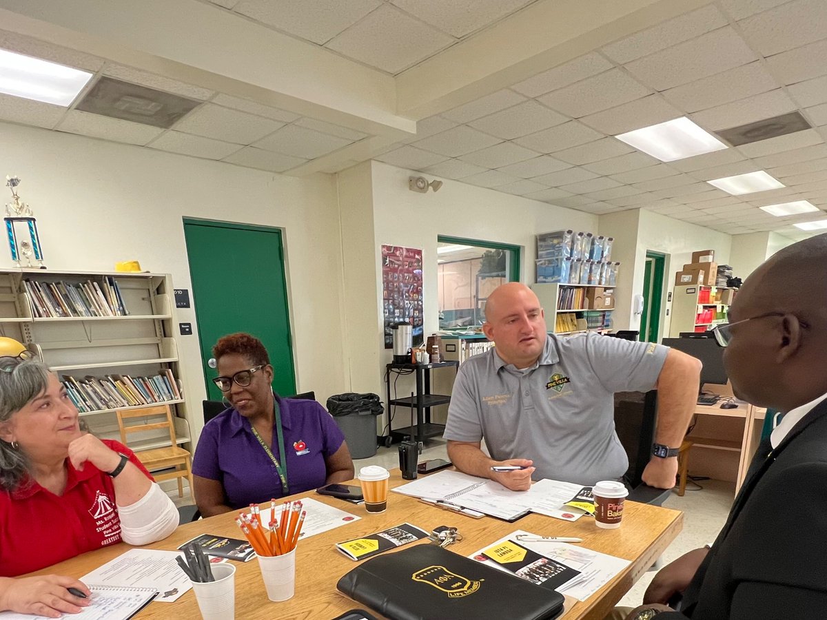 IPL1906's tweet photo. The Iota Pi Lambda Chapter of Alpha Phi Alpha Fraternity Incorporated, meeting with the staff at Pine Villa Elementary to discuss our Adopt-A-School Program.
#CommunityAdvancement
#APhiA https://t.co/Vu4IcfMPW3