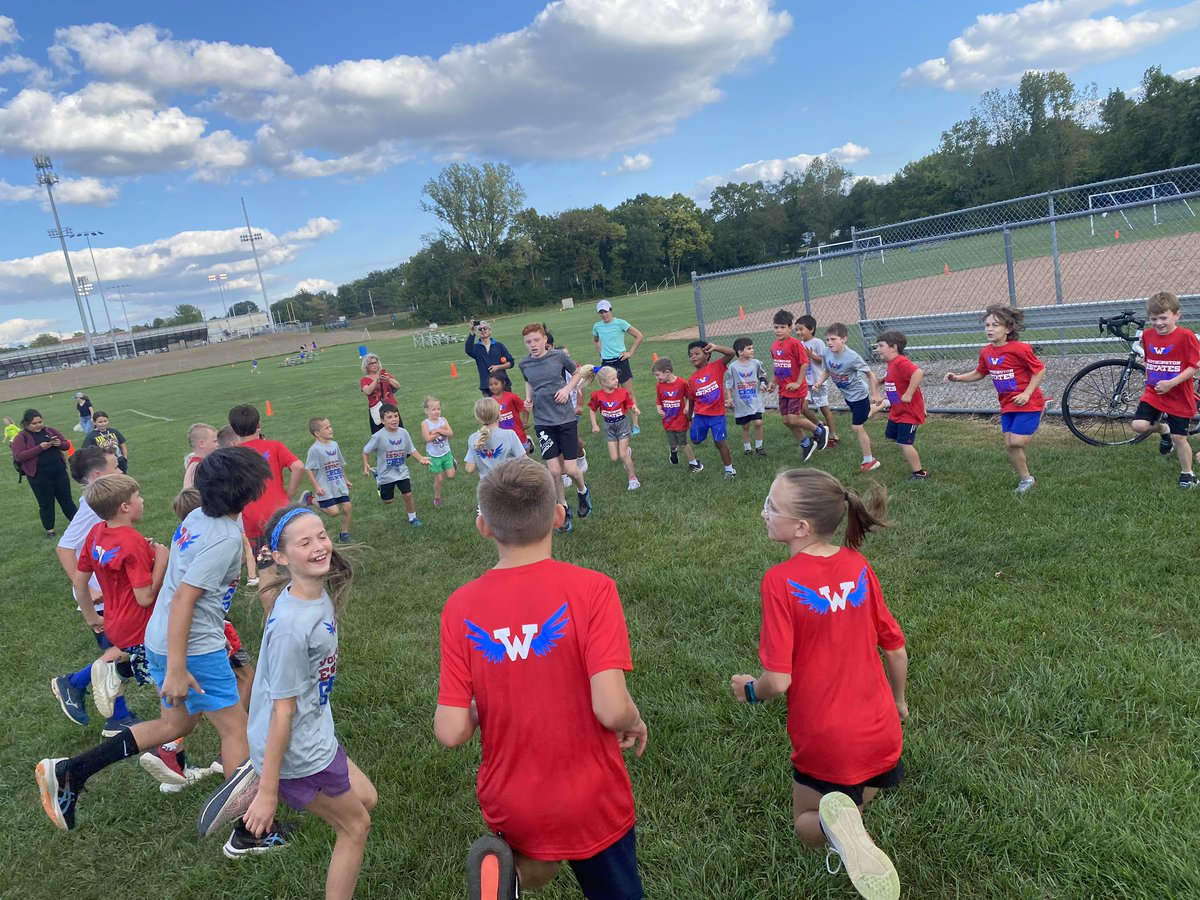 Beth Nisk tweet media