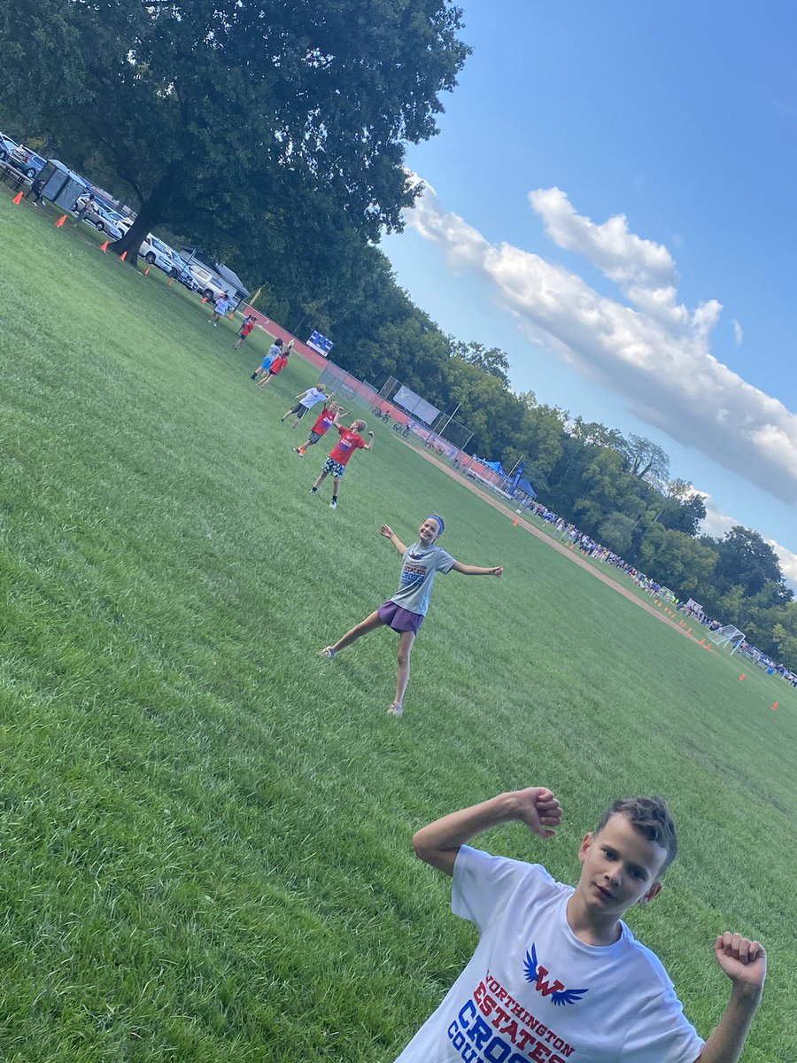 Beth Nisk tweet media