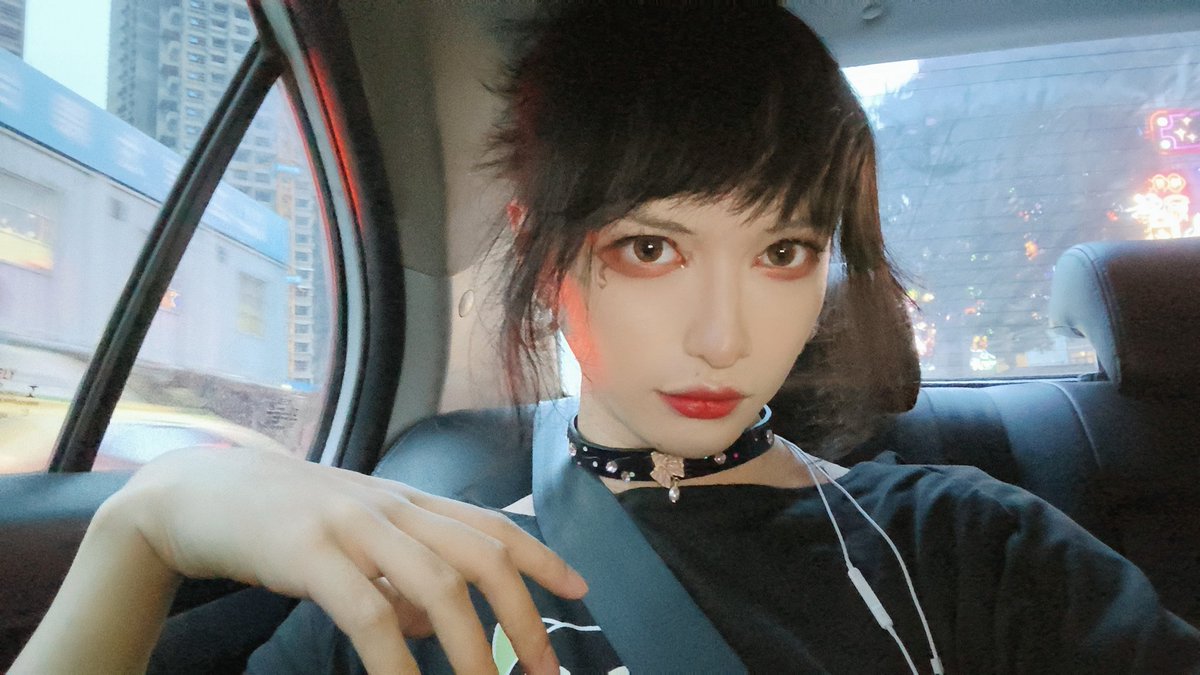 打扮得再精致也不过是一个渴望大鸡巴的母狗罢了
你们私信发我的都是网图吧？
兴奋得赶过去发现只有短短的一节，还不如我手指长，真的很让人失望。
补我打车费！小垃圾！
#cd #伪娘 #男の娘 #四爱 #项圈 #sm https://t.co/FXkKp7yaHS