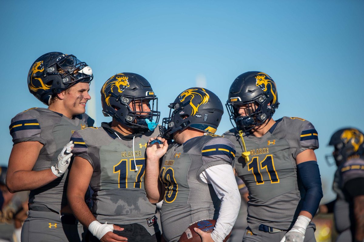 alexsterling_24's tweet photo. Blessed to receive my first offer from Clarke University. Thank you for the opportunity @CoachHicksCU!

@coach___cooper https://t.co/jOVbjEl5kY