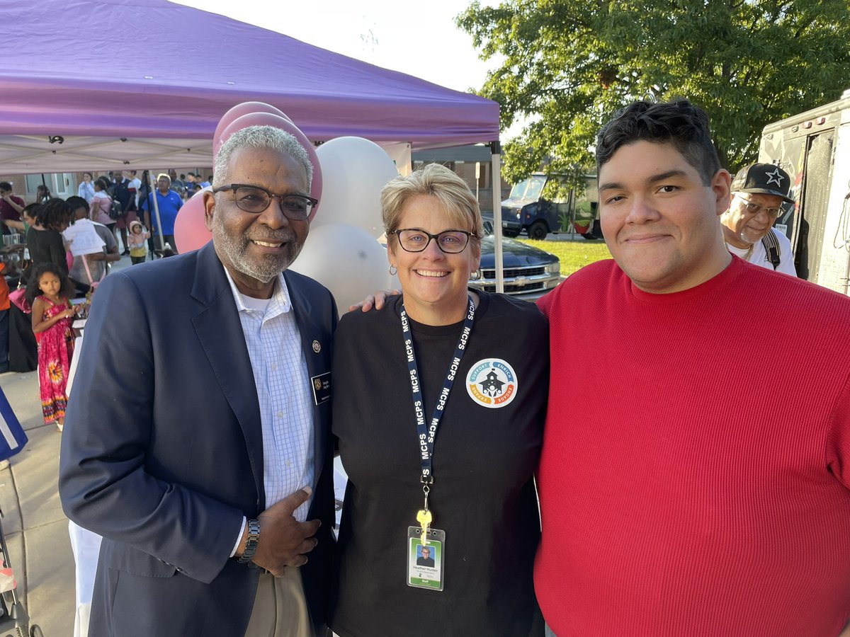 Arcola ES Community School Liaison tweet media