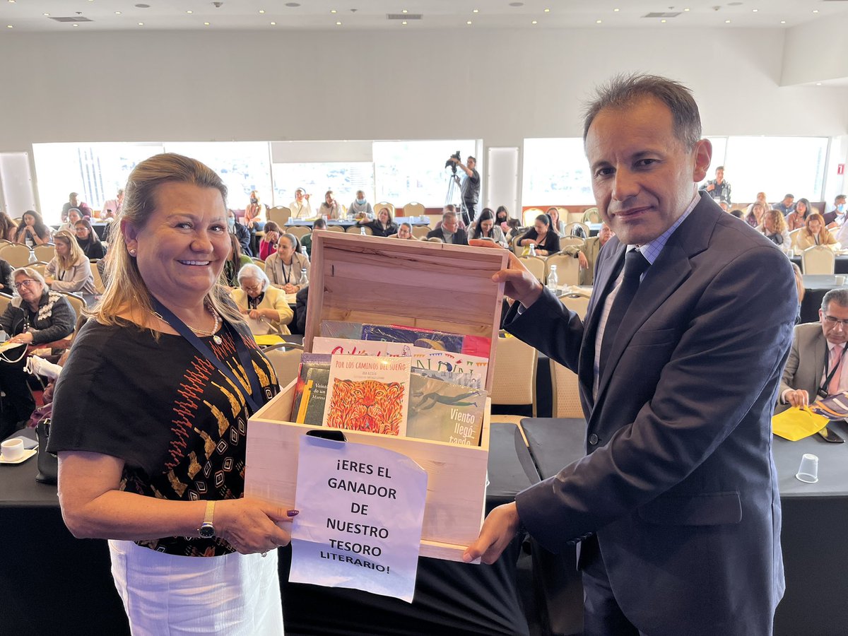 La gira #Educaprime fue todo un éxito👏🏼

Estuvimos en Bucaramanga, Barranquilla y Bogotá ✈️ donde hablamos de neurodidáctica y multimetodologías, herramientas con las que las instituciones educativas podrán afrontar los retos actuales 👨🏼‍🏫

¿Como viviste Educa Prime? Cuéntanos👇🏼