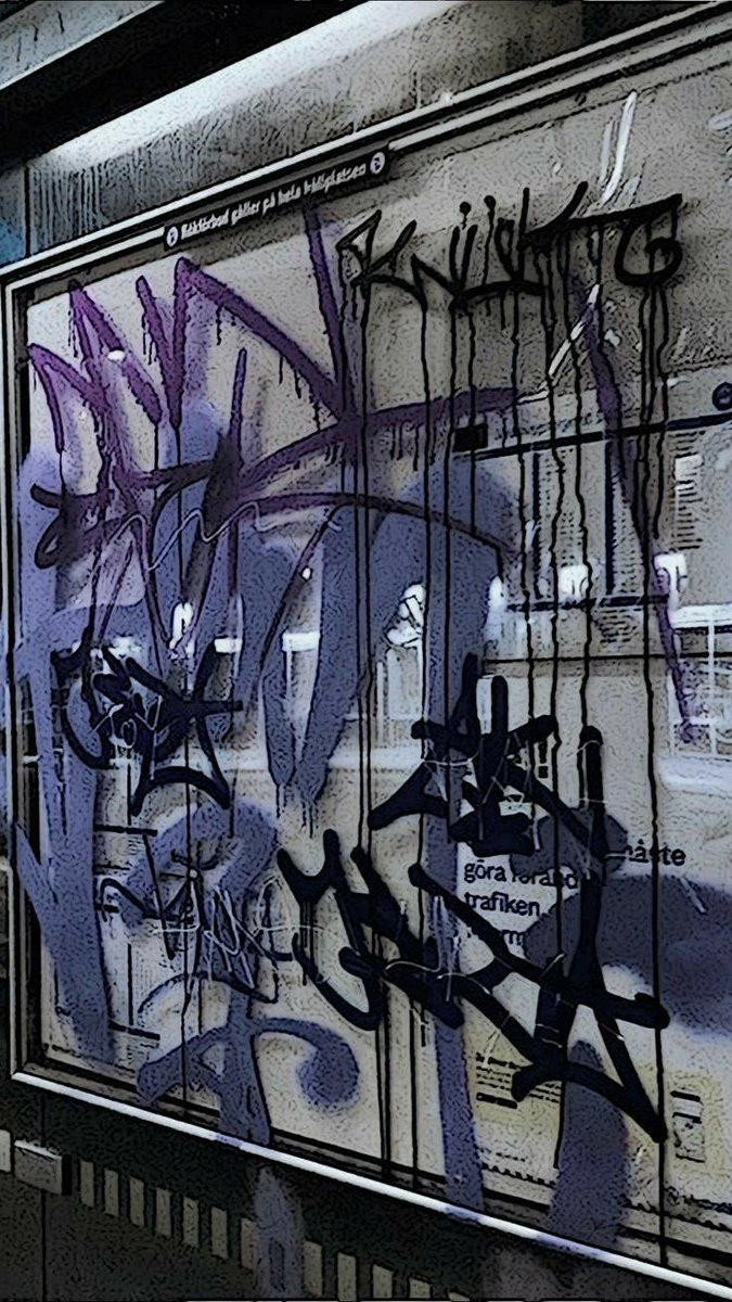 AnonymousDuke_'s tweet photo. Como pode se sentir culpada sendo que fez isso mais de uma vez? Que coisa feia, roubando colares, bolsas e lojas pequenas. Claro que além disso participava de corridas ilegais e até mesmo vandalismo com um grupo de amgs.Como pode uma faculdade ter tantas pessoas idiotas? puffff. https://t.co/OmFXxHXoBz