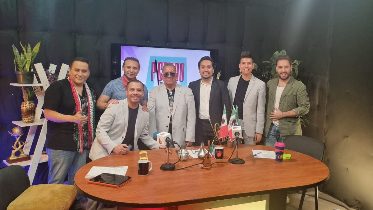 Tercer día de gira de medios para ' @LosVaskez  ' 🤩✨
#LaPoderosaPozaRica92.3 FM | #LaPoderosaTuxpan 93.1 FM | #LaZ107.3FM | #LaQMéxico | #AnesmaNetworks