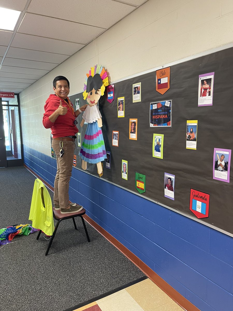 Shout out to <a href="/JCastrejon112/">José Castrejón</a> for all of his hard work for <a href="/otmonarchs/">Oak Terrace School</a> !! Your hard work doesn’t go unnoticed!! #somosOT #OTmonarchs #112leads