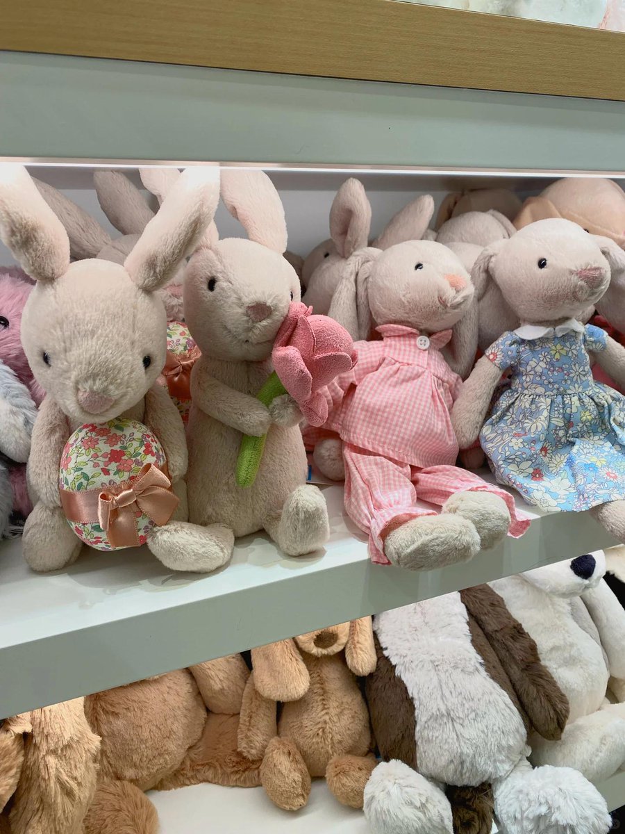 Bought a Jellycat limited edition Rose Bunny 🐰