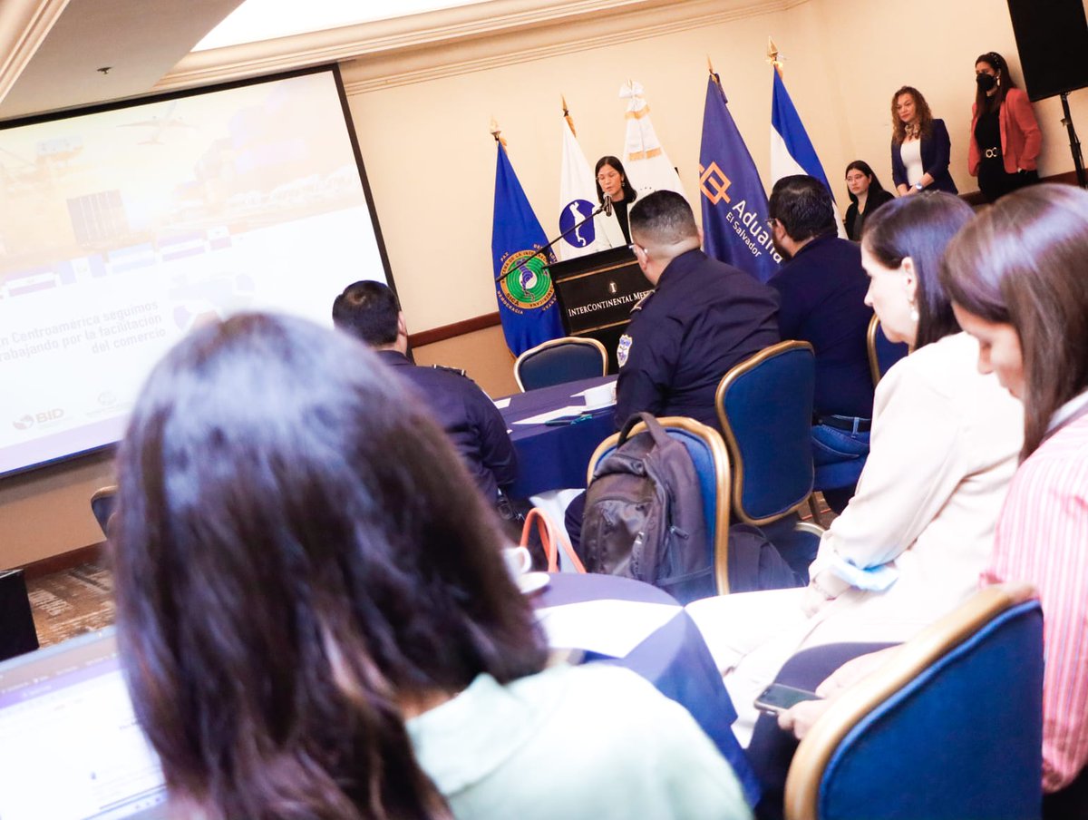 asielsalvador's tweet photo. La Comisión Intergremial para la Facilitación del Comercio #CIFACIL integrada por las principales gremiales vinculadas a #ComercioExterior participó en un ejercicio de priorización de las medidas y acciones que se implementarán en C.A. https://t.co/Ba8LJBBdIh