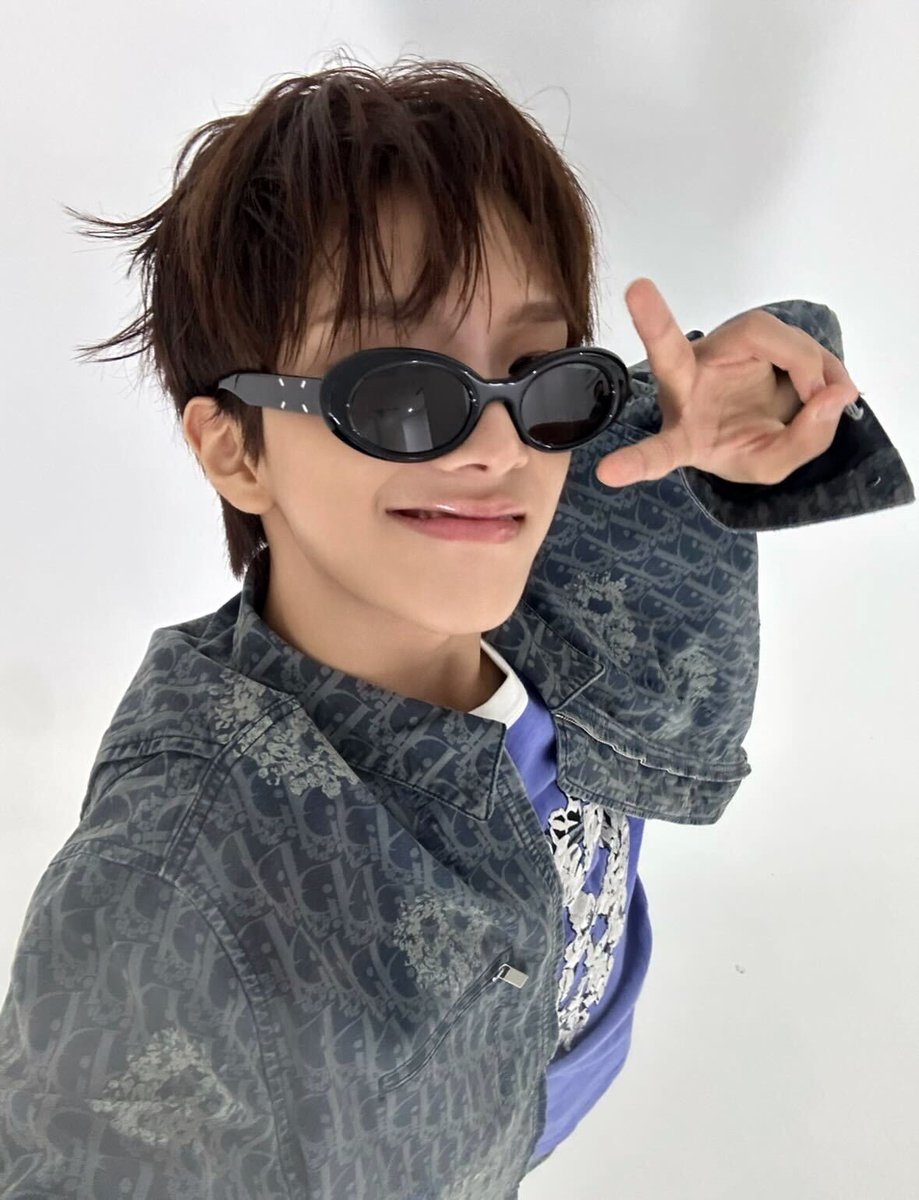 BOYNEXTDOOR_twt's tweet photo. 감성 운학😎

#BOYNEXTDOOR #WOONHAK #보이넥스트도어 #운학 https://t.co/D2Sa9OefTl