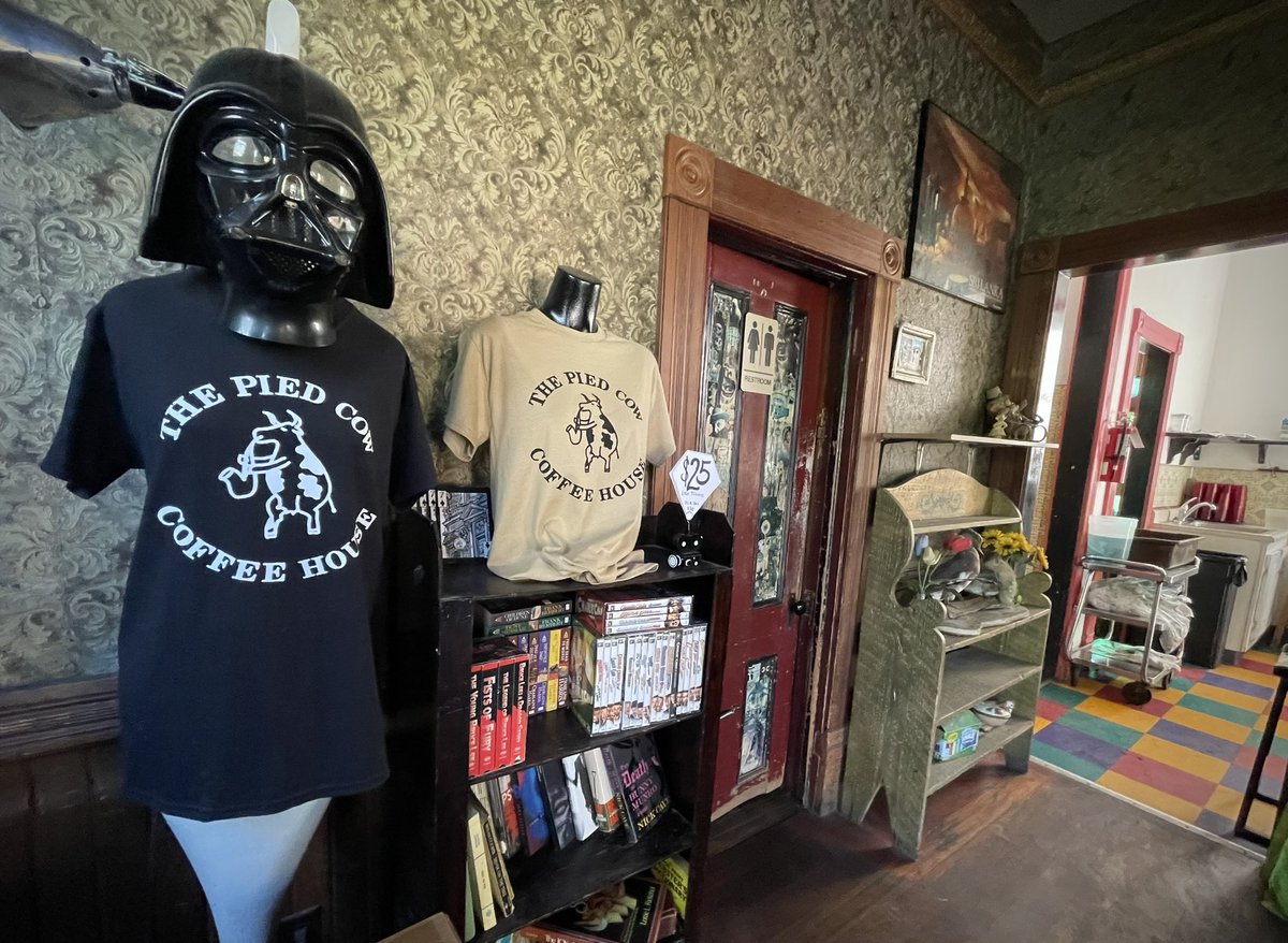 KCookKGW's tweet photo. Two SE Portland institutions are closing. JaCiva’s Bakery &amp; Chocolatier will close once they run out of supplies (no later than end of October). The Pied Cow will close on Sunday. Both cite lingering post-COVID business struggles. Would love to hear your memories from each! https://t.co/AqOCYPjzVi