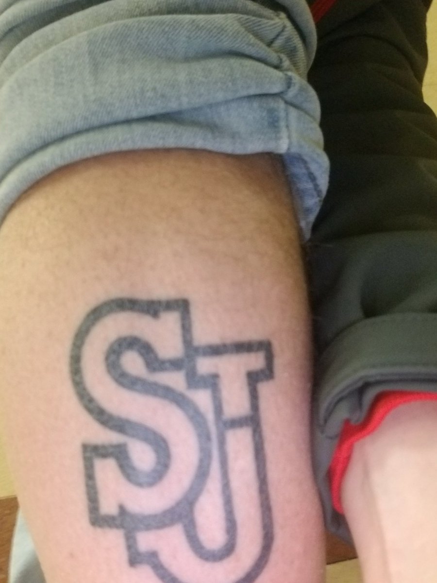 rickm1171's tweet photo. @frankingeneral I would love to see it! That's on my leg! And I want the Ron Jeremy's mustache back lol https://t.co/PoGHLYKRwV