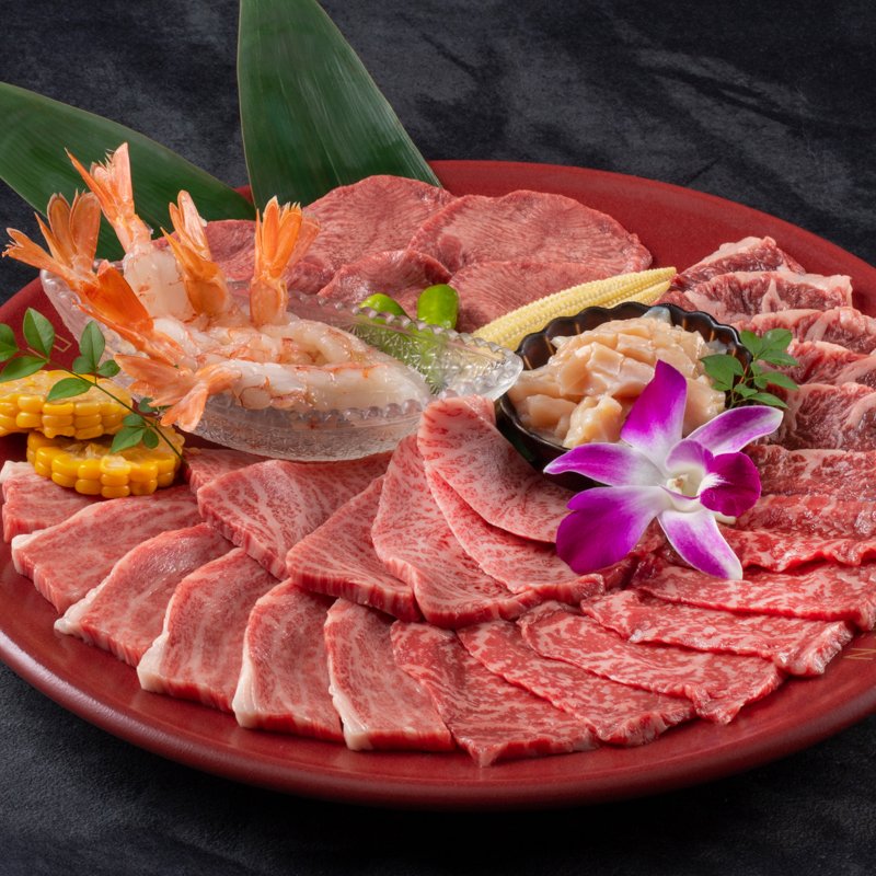 heijoen_honbu's tweet photo. 9月18日は敬老の日！
ご家族みんなで集まって、長寿のお祝いを是非焼肉で
大人数で入れる座敷席や皆で楽しめる盛合せ
さらに、おじいちゃんおばあちゃんの長寿を祝って
「還暦のあかちゃんちゃんこ貸出＋写真サービス」も
行ってます。

ご家族3世代で是非、焼肉 平城苑でのご利用をお待ちしております https://t.co/ZbQ8BmJt3z