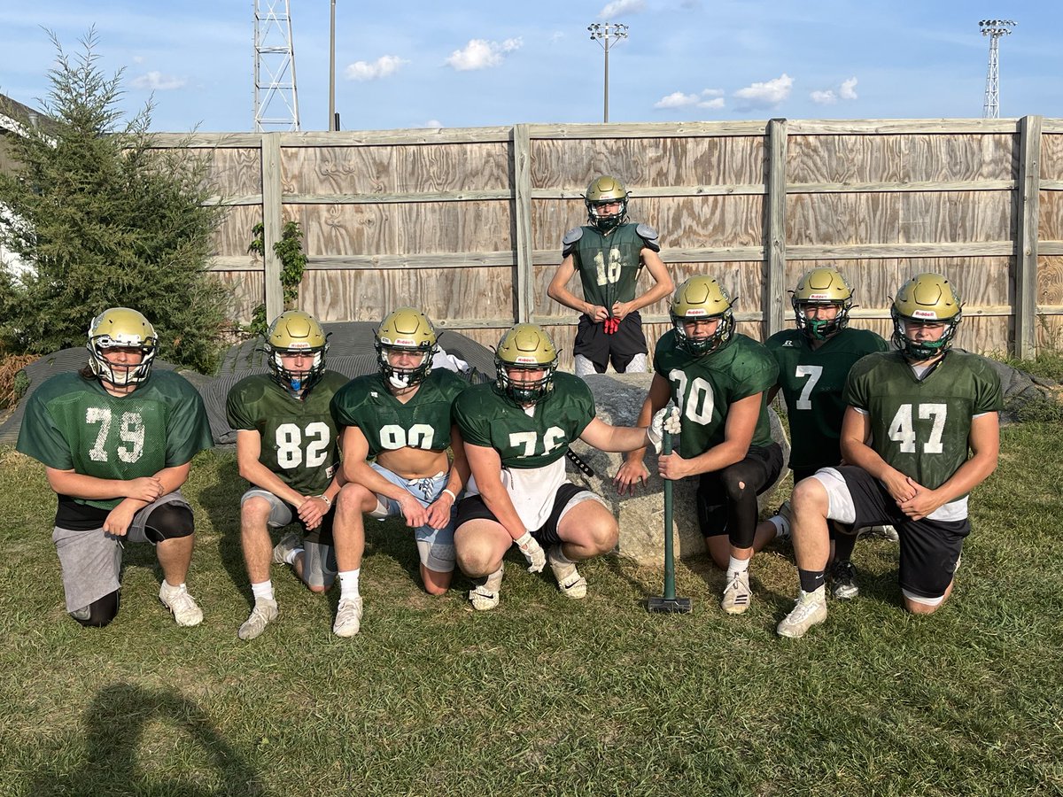 CLHSFootball's tweet photo. Pound the rock players of the week for weeks 1 and 2
#poundtherock #clfootball #fastfreephysical https://t.co/Z1Q8qjfnI6