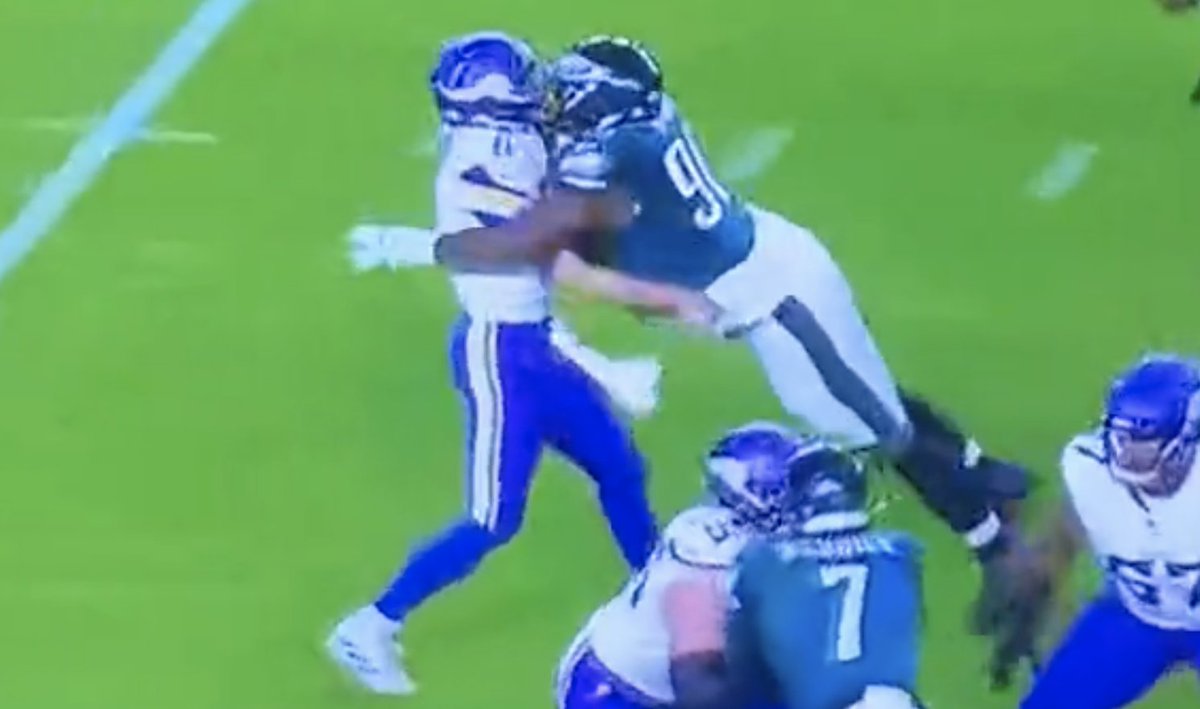 Yeah, not really sure how a flag wasn't thrown on this play...