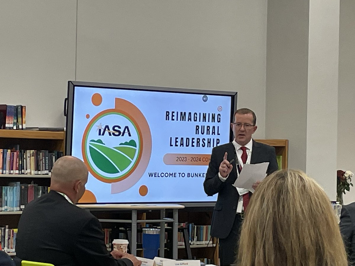 Great learning with rural education leaders from around the State!  Thanks for hosting @shonda_ronen @tdugan75 Great job! @IllinoisASA @SuptJanssen @jgarrison203 @MrDetering @IllinoisASA @clane4 @LDLOVEL @scottdoerr @drorzel @bkoontz1986 @AndyManar