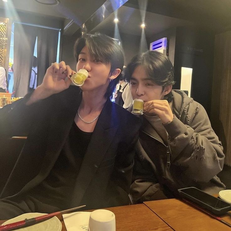 ⋆ ࣪ᰍ ۫  𝑙ooking 𝑓or a 𝚗ew 𝚐hostie ִֶָ 👻

𝙰 nuestros lindos ☆ <a href="/boysbetwt/">𝑟ock . ࣪ ⊹ 𝑏oys 𝑏e!</a> se les perdieron 𓊈 𝐒.𝐂oups &amp; 𝐌inghao 𓊉 así que cualquier interesado en ser parte del grupo puede comentar o mandarles 𝙳𝙼, únicamente se les pide compromiso y ser activos con el grupo.