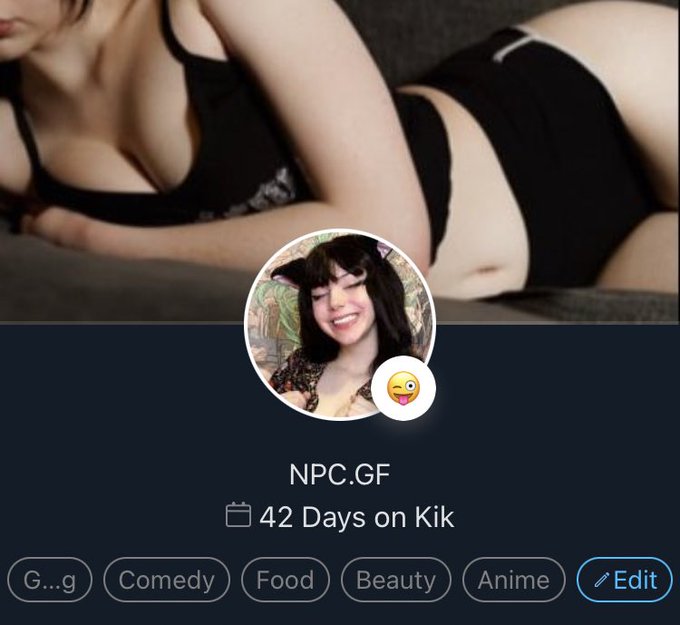 emo girl does shrooms and buys an entire pizza 😱 what happens next will SHOCK you https://t.co/uJTH5