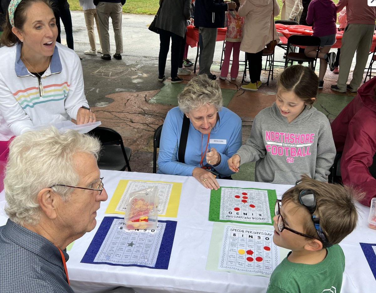 Our PTA hosted a special "Grandfriend" event at recess. Students had fun doing activities with a special adult including Bingo, arts and crafts, and a photo booth. Thanks to all the PTA volunteers for their hard work in making this day so special. <a href="/ExploreCentral/">Central School Foxes</a> <a href="/Wilmette39/">Wilmette Public Schools</a>