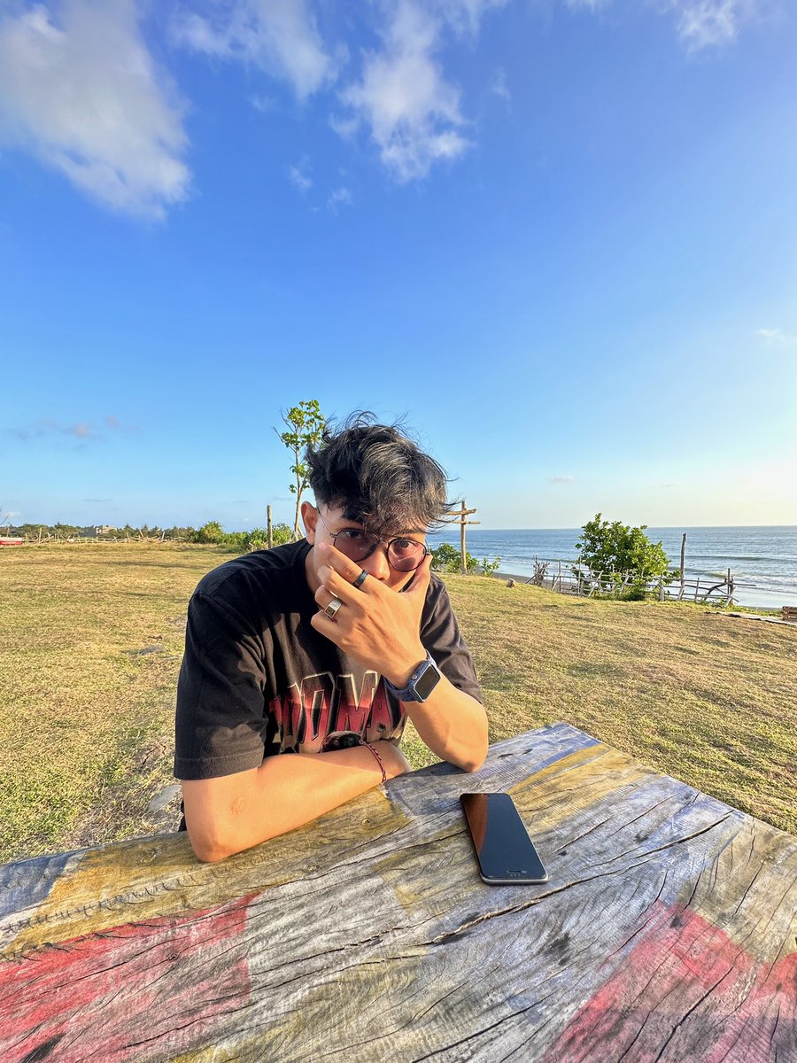 flerkenn's tweet photo. sunset? https://t.co/vd7Zhnsp7a