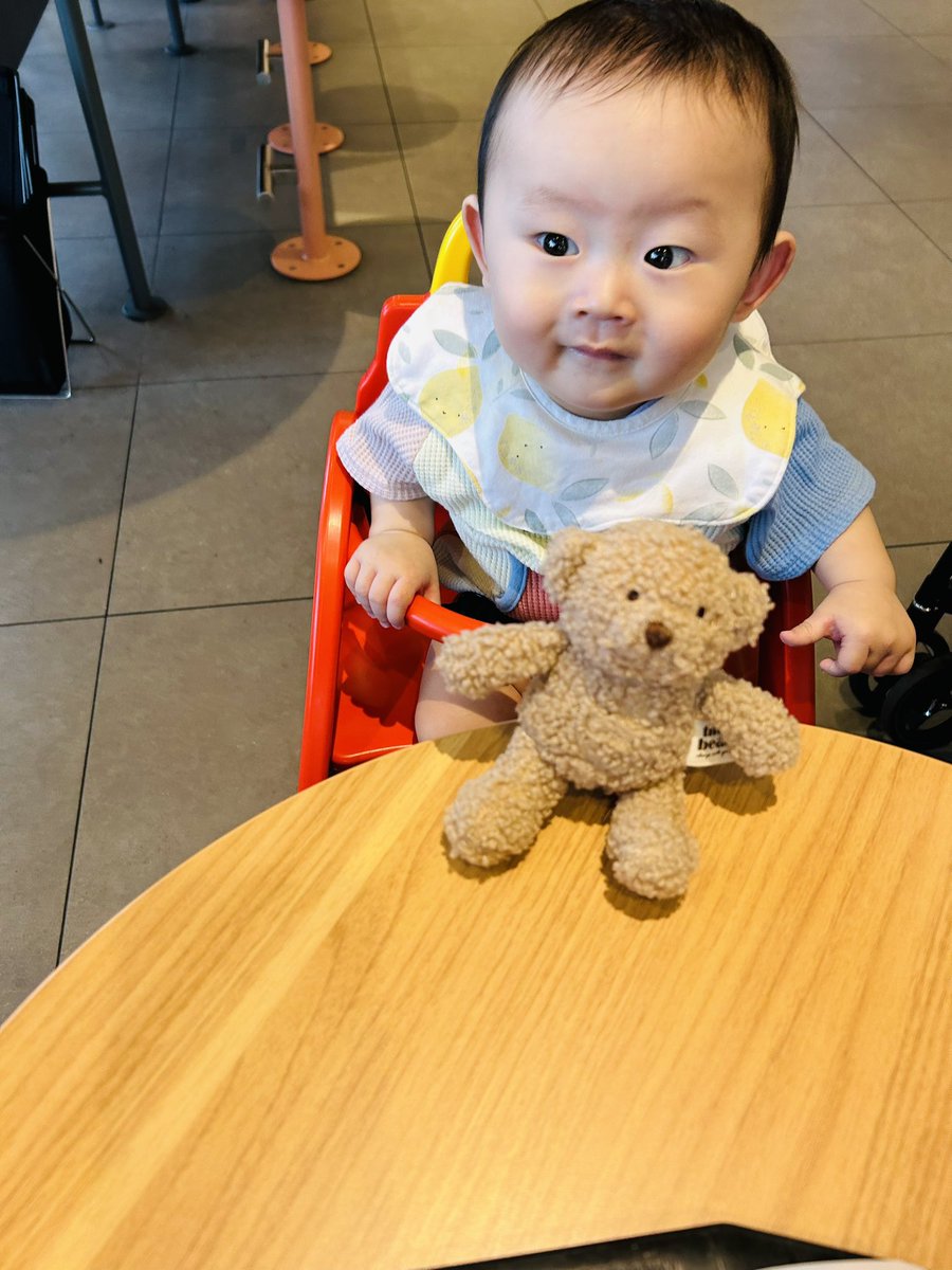 ボクのハッピーセットは
まだでちか🍔🍟🥤
