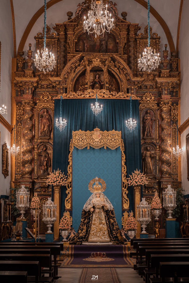 HdadCalleReal's tweet photo. 🔵Con motivo de su Festividad Litúrgica nuestra Madre y Señora de los Dolores ha sido entronizada en el presbiterio del templo parroquial para celebrar su tradicional besamanos.

https://t.co/2mymlGQCq8

📷Jesús Díaz Medina https://t.co/OwbS1EW6Mp