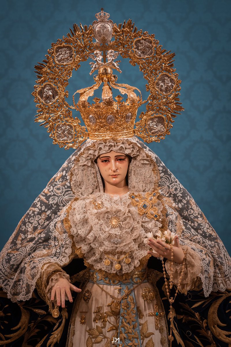 HdadCalleReal's tweet photo. 🔵Con motivo de su Festividad Litúrgica nuestra Madre y Señora de los Dolores ha sido entronizada en el presbiterio del templo parroquial para celebrar su tradicional besamanos.

https://t.co/2mymlGQCq8

📷Jesús Díaz Medina https://t.co/OwbS1EW6Mp