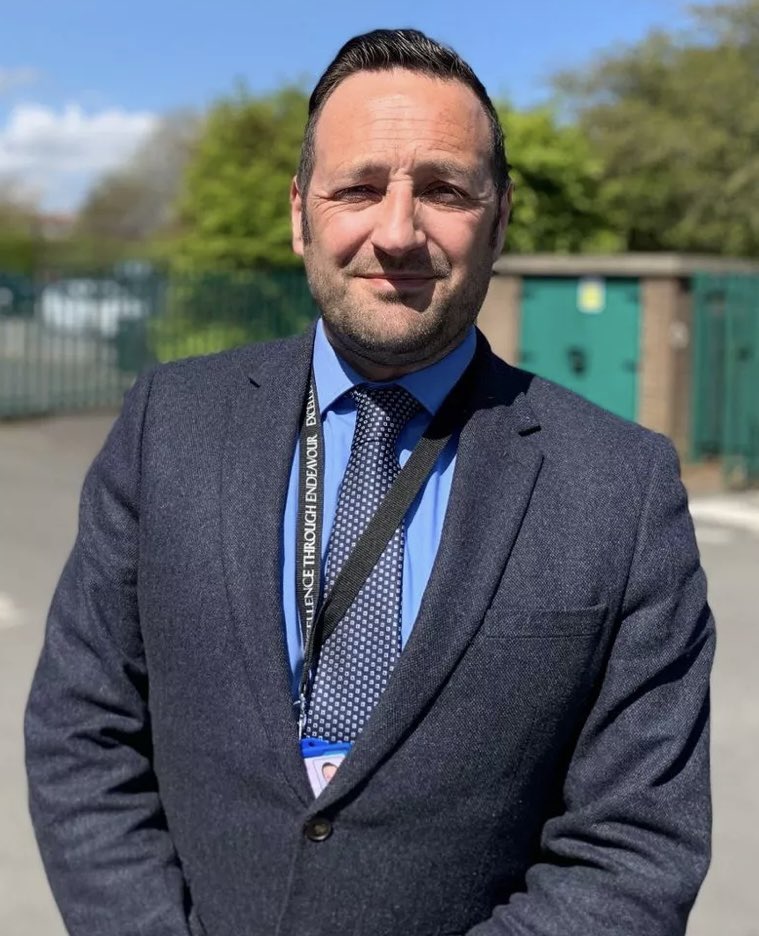 This is Neal Holder, the Head of Holderness Academy, who shames his less wealthy pupils by putting them in isolation for wearing cheaper school uniform.

Retweet if you think social segregation is not the role of a Head teacher.