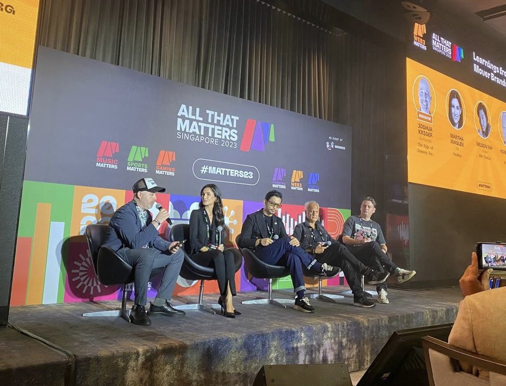 Martha Waslen tweet media